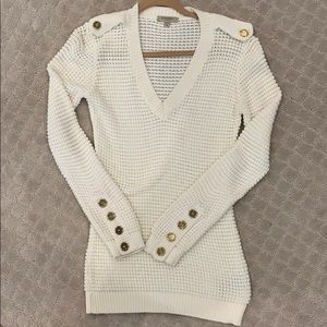 Burberry Off White sweater with button detail